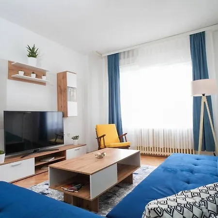 Modern & Stylish Center *